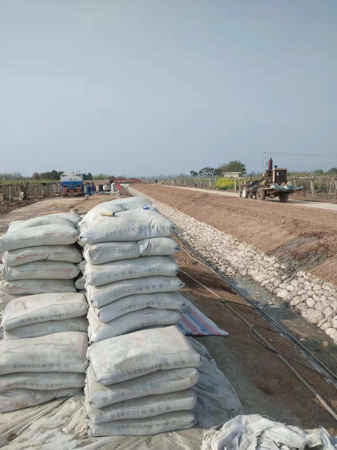 和庆镇小导管注浆